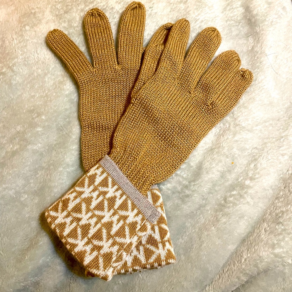 NEVER WORN Michael Kors Gloves